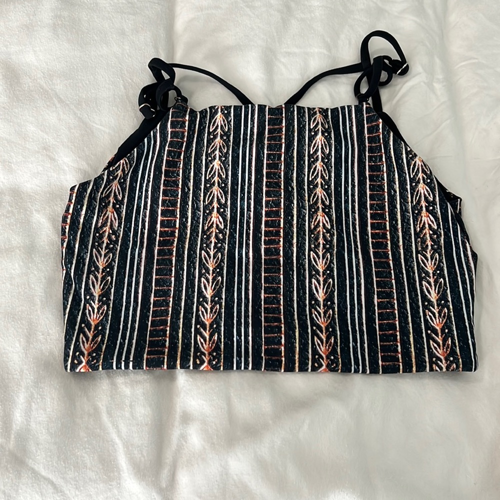 Zephyr Crisscross Four-Way Top